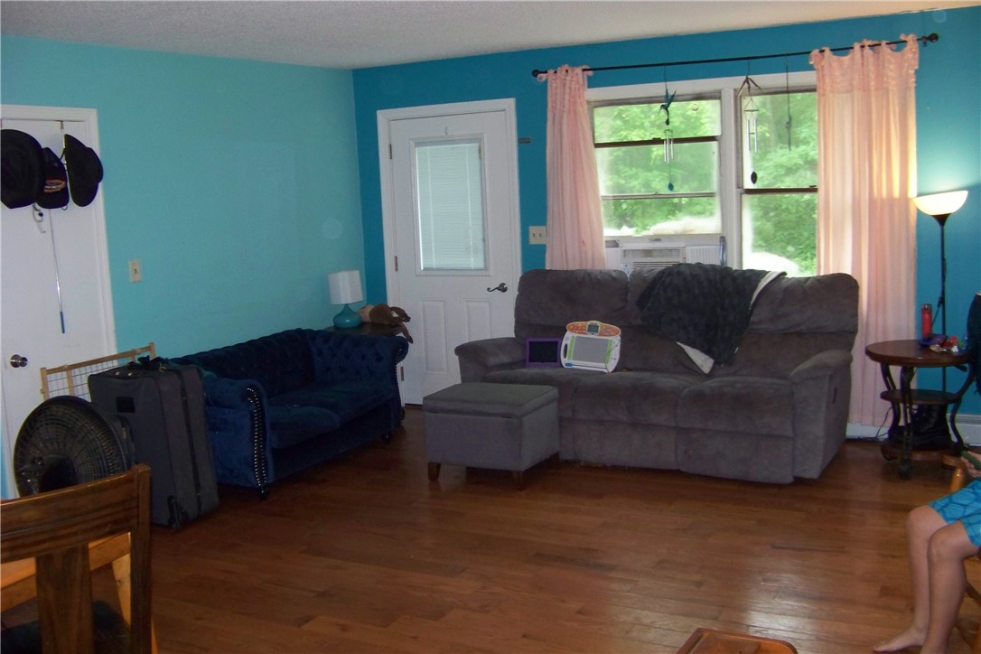 35 East Killingly Road Foster, RI 02825 - Photo 9 of 25