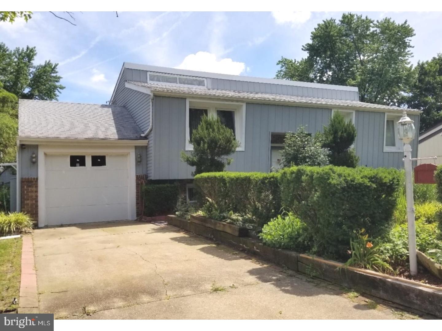 110 Capella Road Sewell, NJ 08080 - Photo 3 of 21