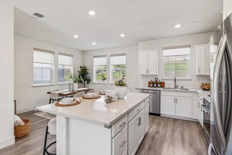 $1,032,000 | 28957 Ashwell Avenue, Hayward, CA 94544