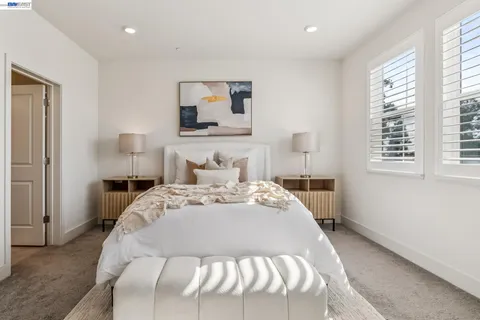 $1,032,000 | 28957 Ashwell Avenue, Hayward, CA 94544