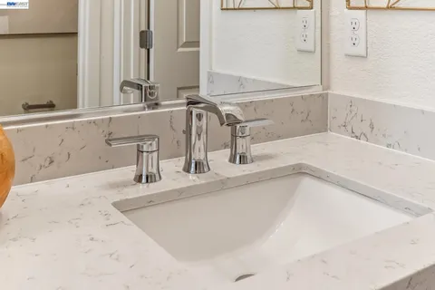 $1,032,000 | 28957 Ashwell Avenue, Hayward, CA 94544