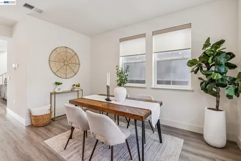 $1,032,000 | 28957 Ashwell Avenue, Hayward, CA 94544