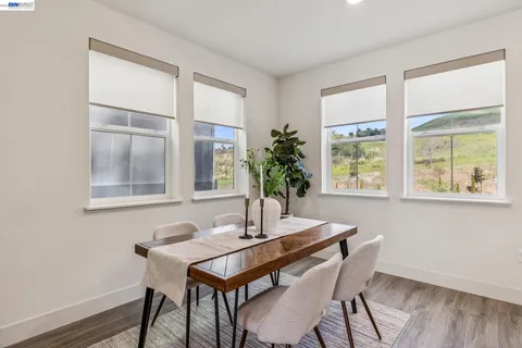 $1,032,000 | 28957 Ashwell Avenue, Hayward, CA 94544