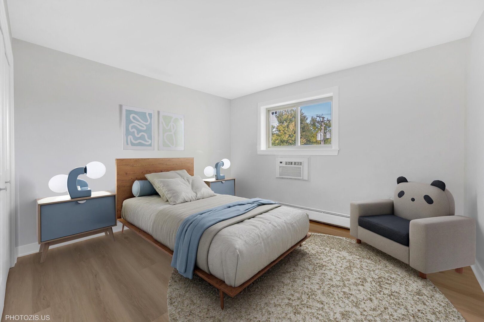 1640 West Sherwin Avenue, Unit 3B Chicago, IL 60626 - Photo 16 of 28 a bedroom with bed couch and window