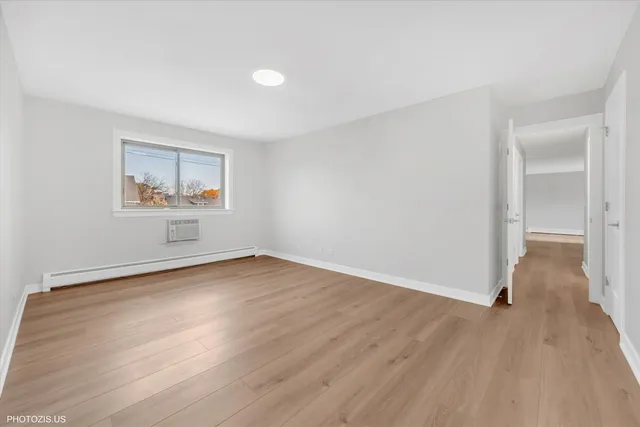 $249,900 | 1640 West Sherwin Avenue, Unit 3B, Chicago, IL 60626