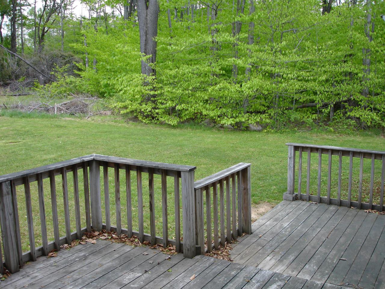 205 Ross Road Tobyhanna, PA 18466 - Photo 16 of 17 Rear Deck