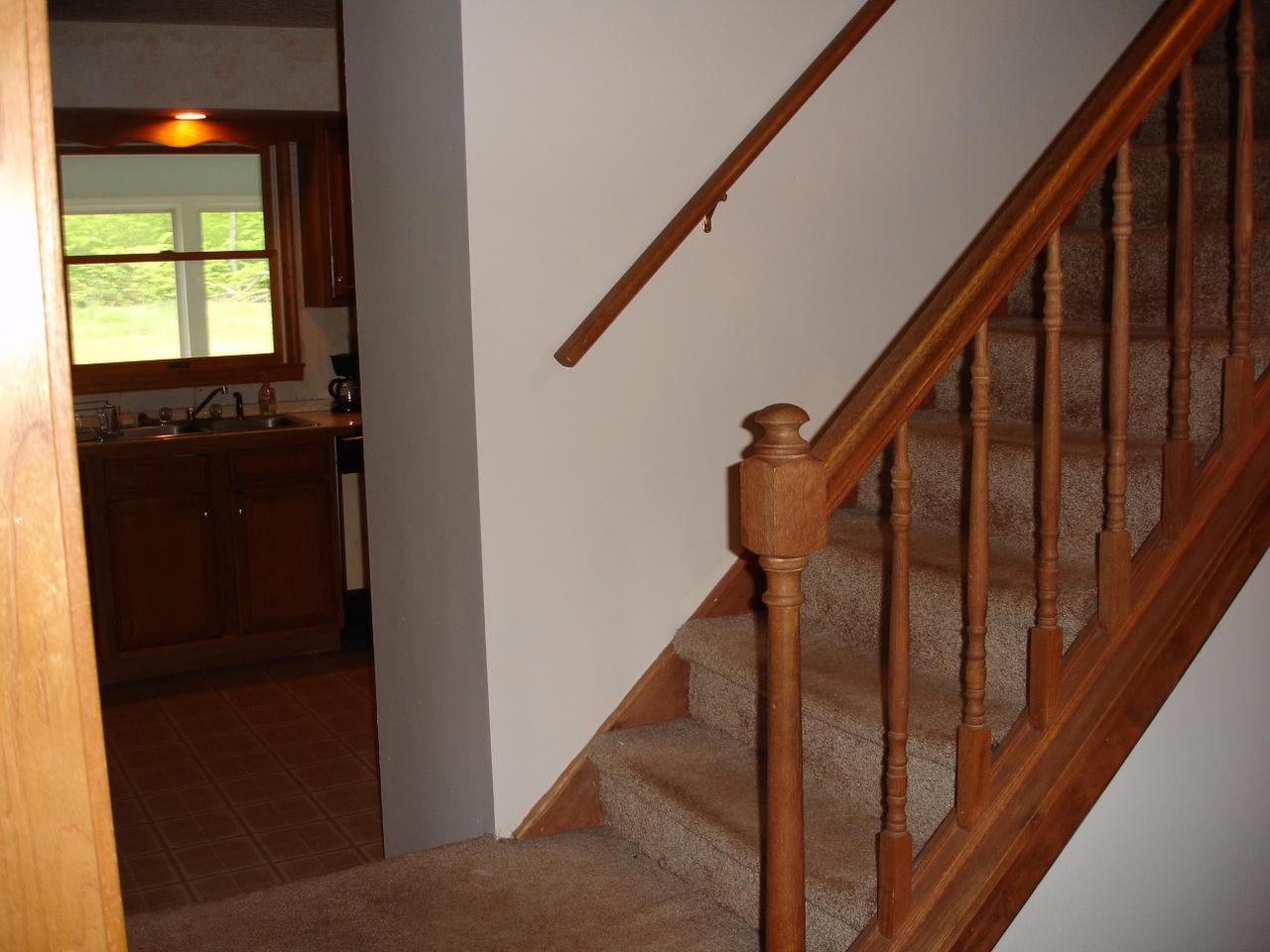 205 Ross Road Tobyhanna, PA 18466 - Photo 8 of 17 Dual Access Stairs Foyer-To-Kitchen