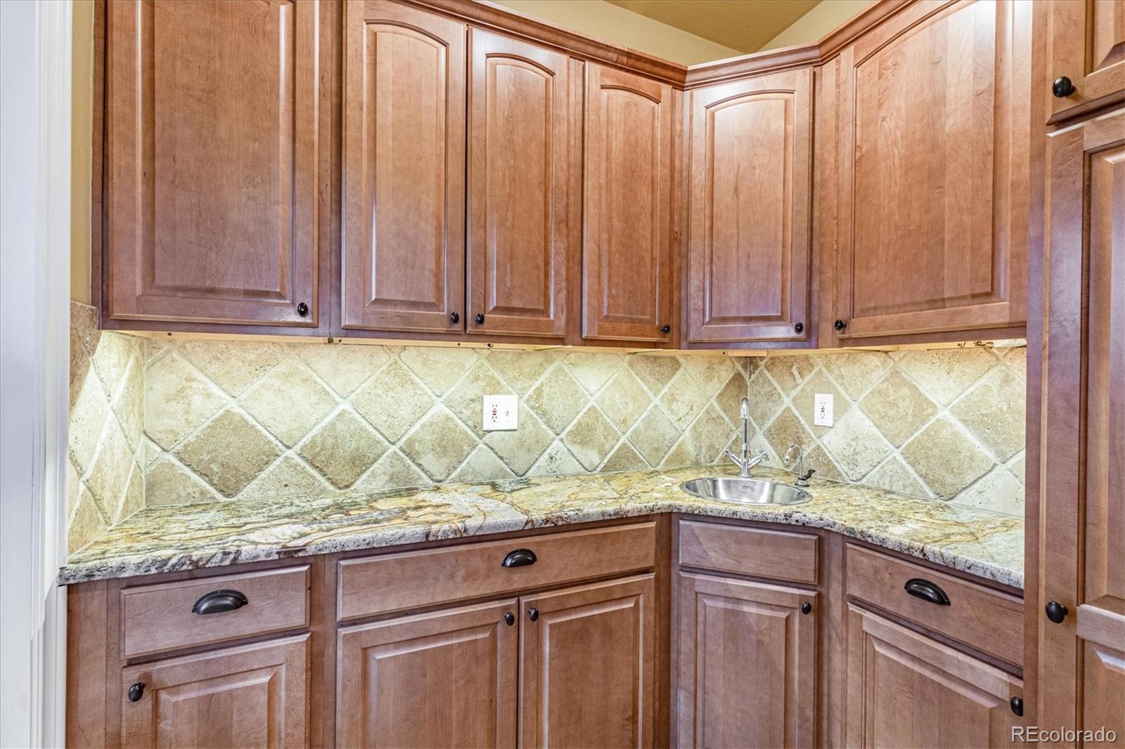 8696 Thunderbird Road Parker, CO 80134 - Photo 7 of 40