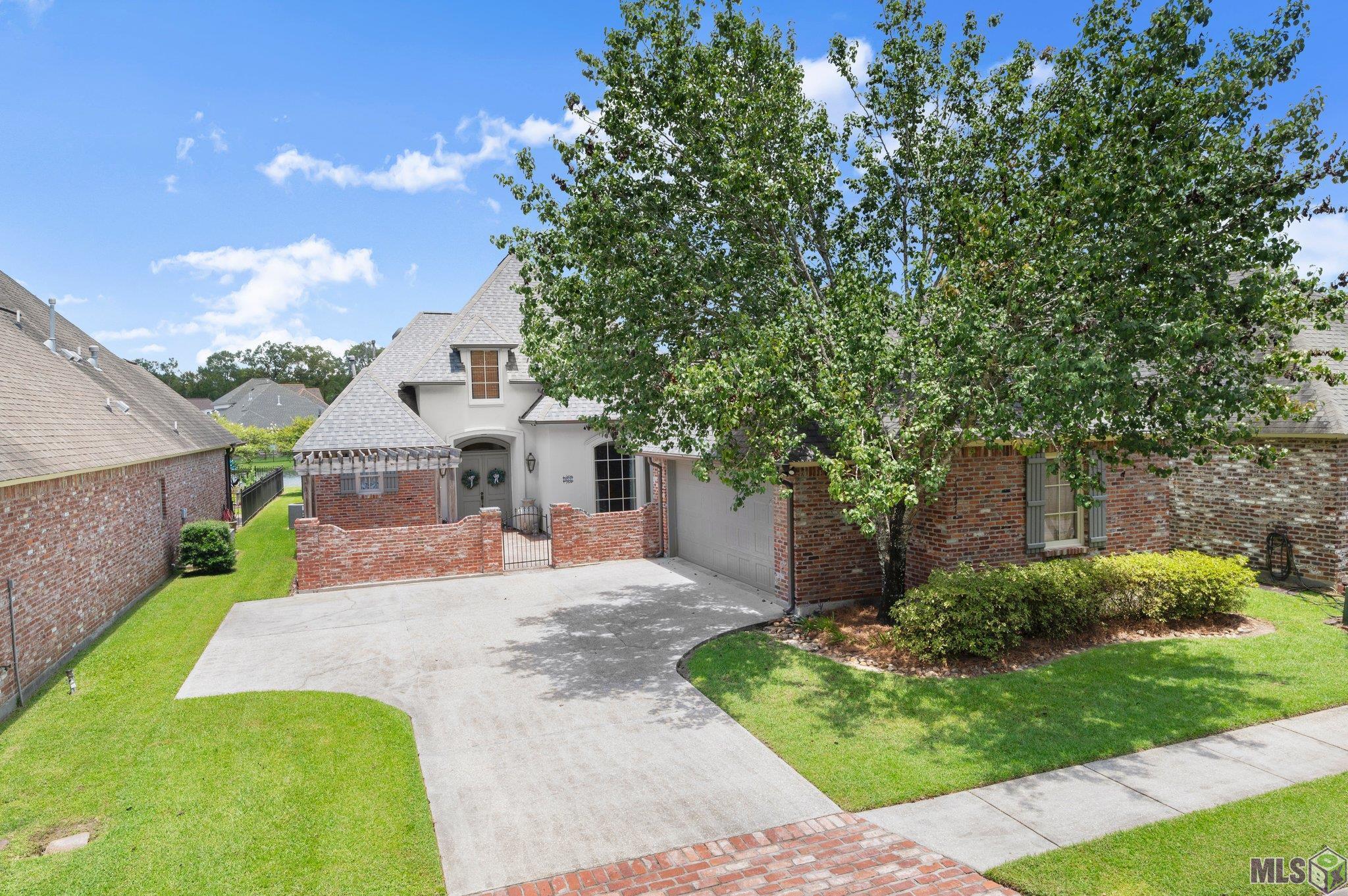 19537 South Harrells Ferry Road Baton Rouge, LA 70816 - Photo 2 of 37