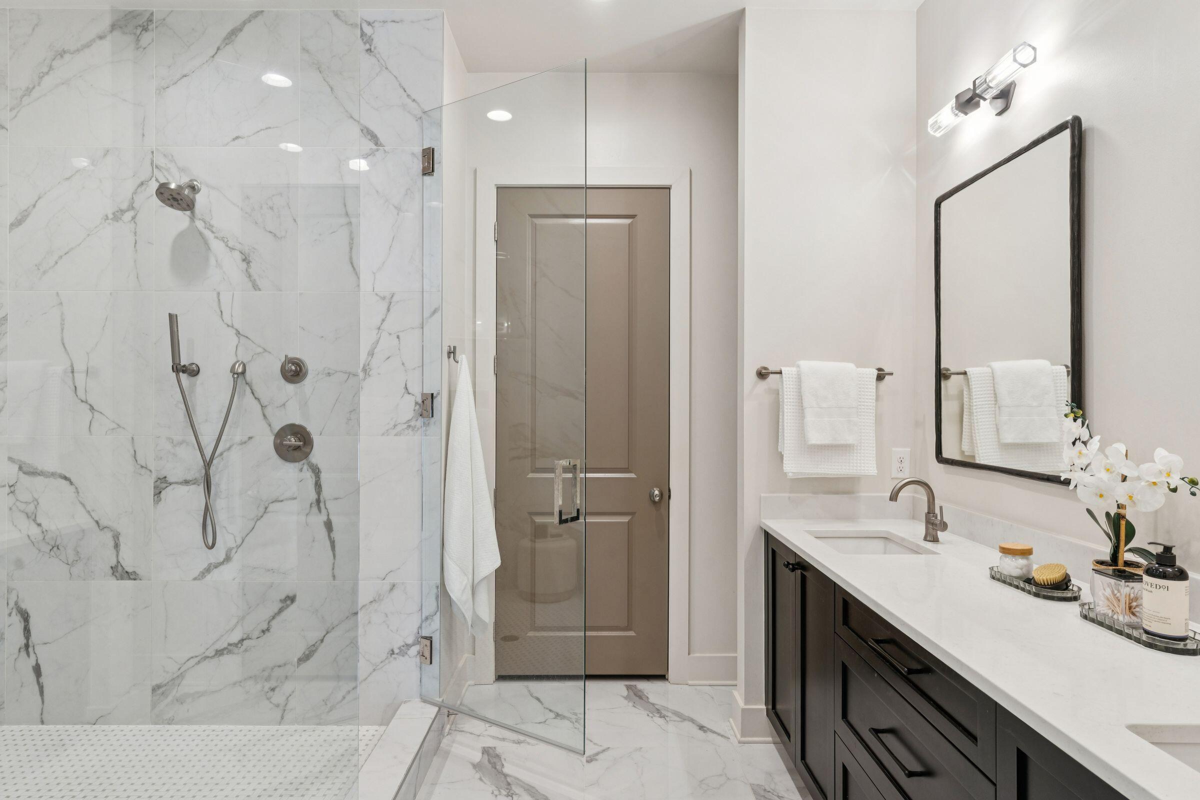 600 Waterman Street, Unit 732 Charleston, SC 29492 - Photo 40 of 61 primary bath