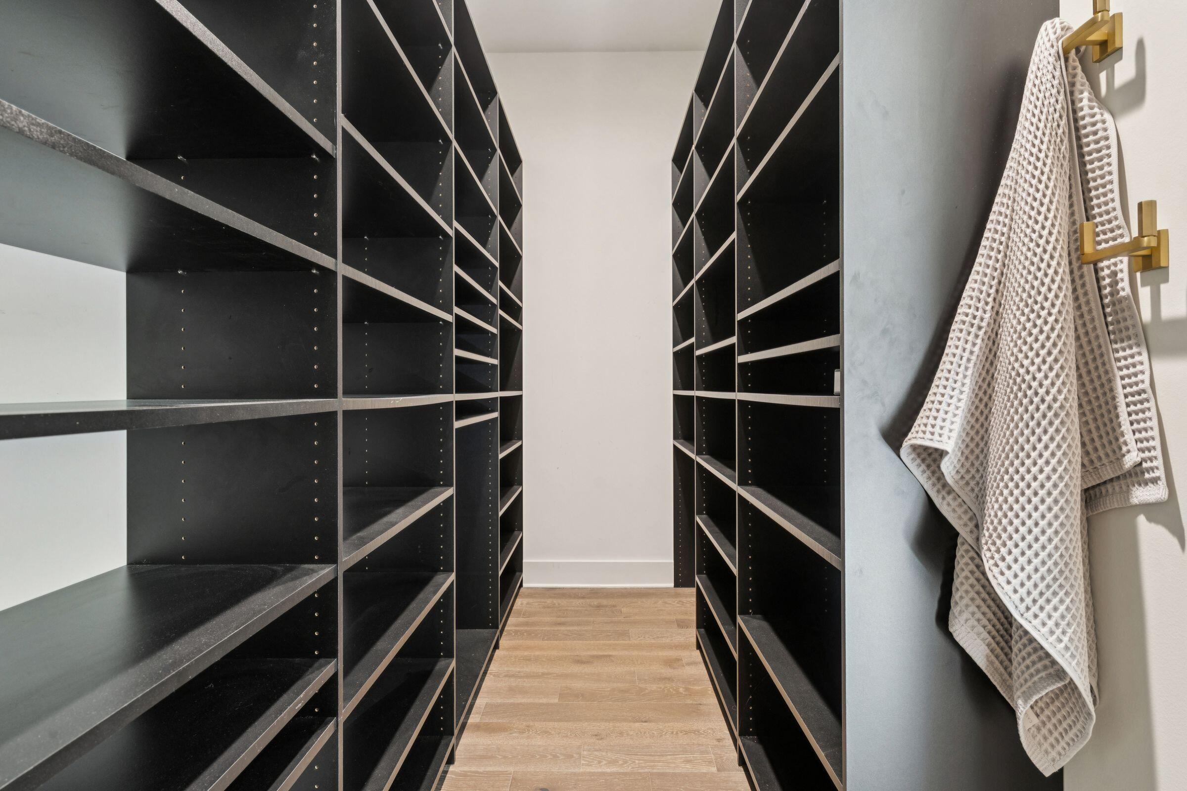 600 Waterman Street, Unit 732 Charleston, SC 29492 - Photo 46 of 61 Secondary BR closet