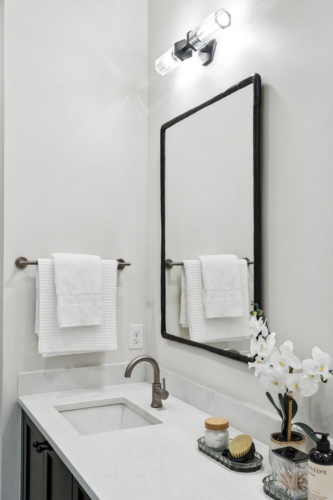 600 Waterman Street, Unit 732 Charleston, SC 29492 - Photo 48 of 61 Secondary bath