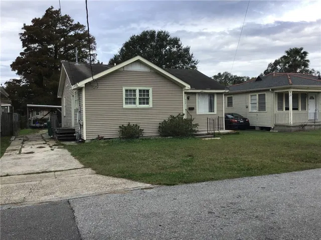 $1,450 | 924 Athania Parkway, Metairie, LA 70001
