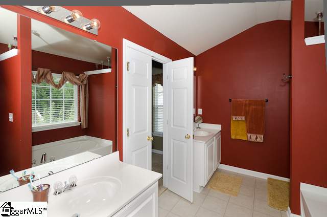 210 Chartwell Drive Greer, SC 29650 - Photo 12 of 21 Gallery Image 12