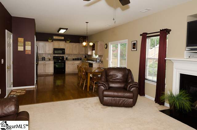210 Chartwell Drive Greer, SC 29650 - Photo 6 of 21 Gallery Image 6