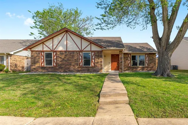 $2,100 | 4248 Ireland Street, The Colony, TX 75056