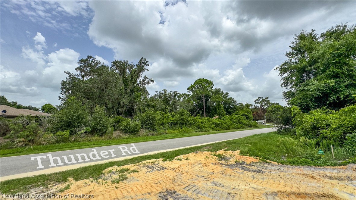 5525 Thunder Road Sebring, FL 33876 - Photo 5 of 6 Gallery Image 5