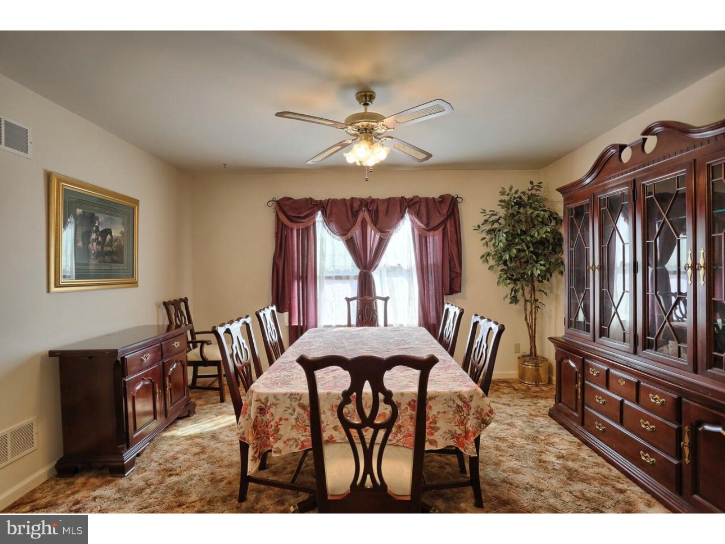 383 Keim Road Boyertown, PA 19512 - Photo 16 of 25 Dining Room