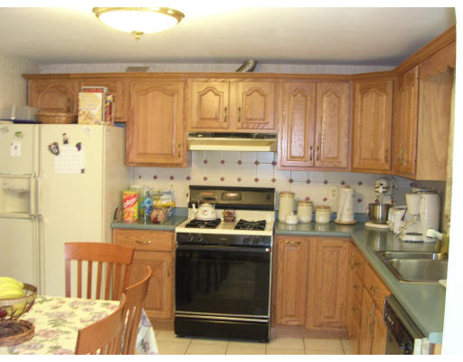 21 Mountain Road Burlington, MA 01803 - Photo 6 of 10 Gallery Image 6