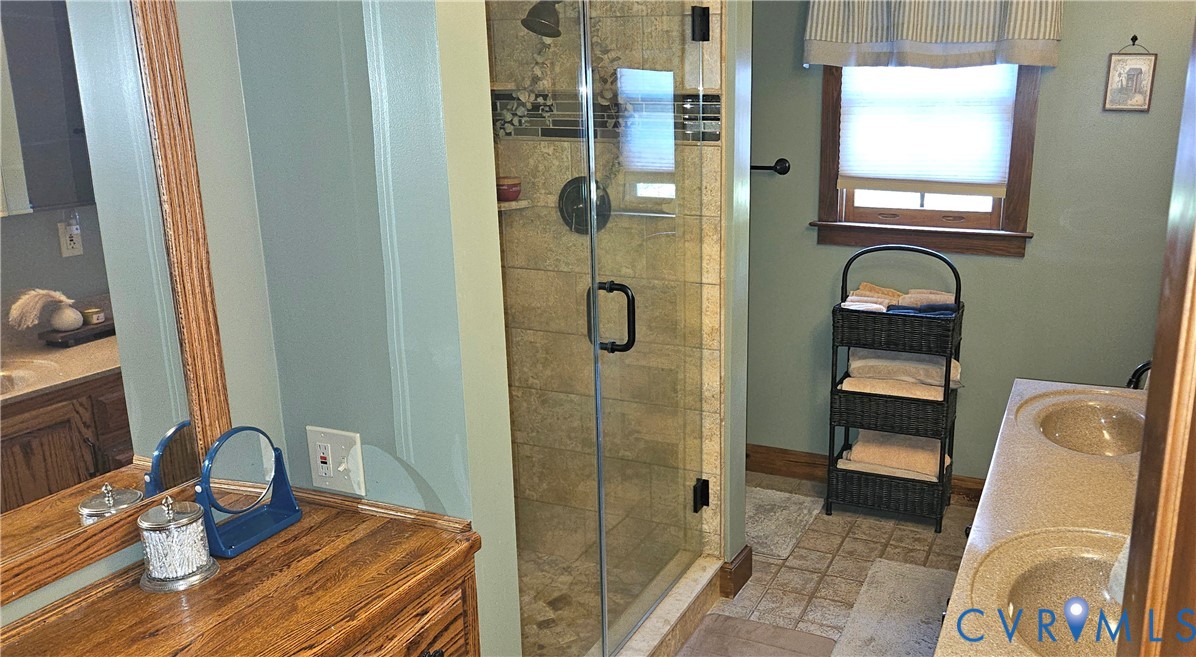 10511 Ashcake Road Ashland, VA 23005 - Photo 35 of 58 Hall Bath