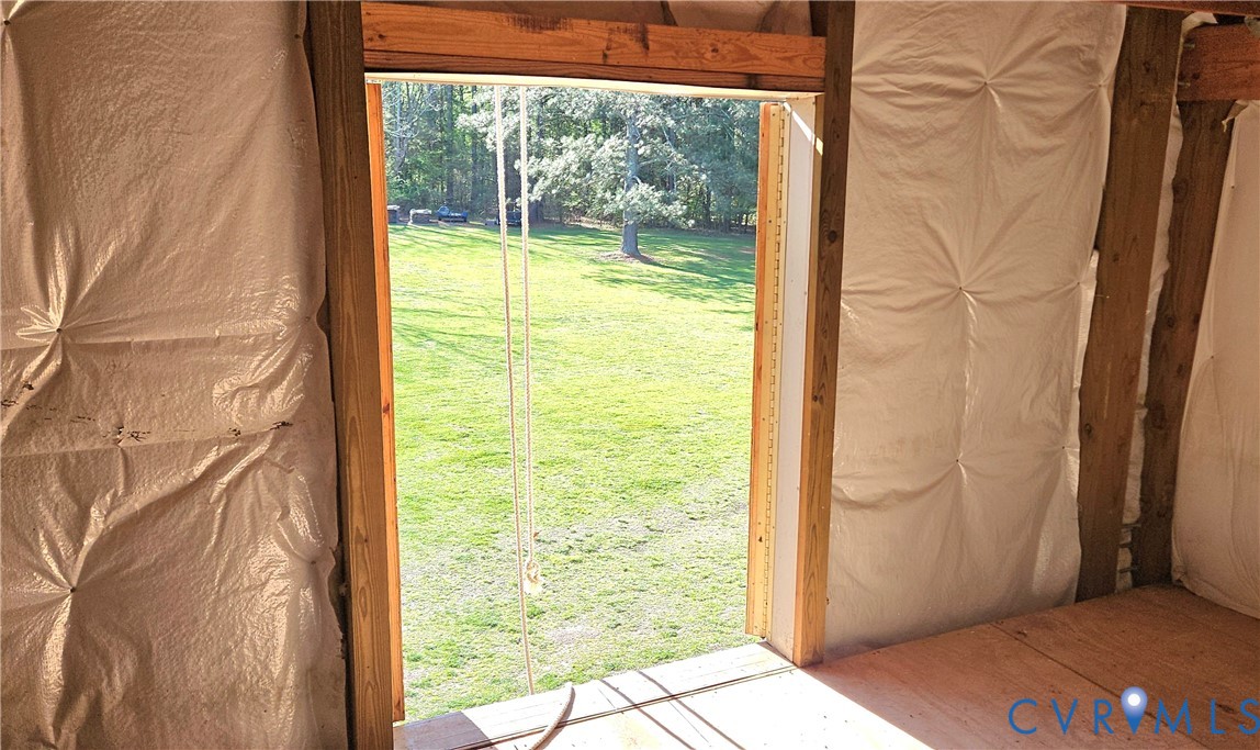 10511 Ashcake Road Ashland, VA 23005 - Photo 49 of 58 a view of a window in an empty room