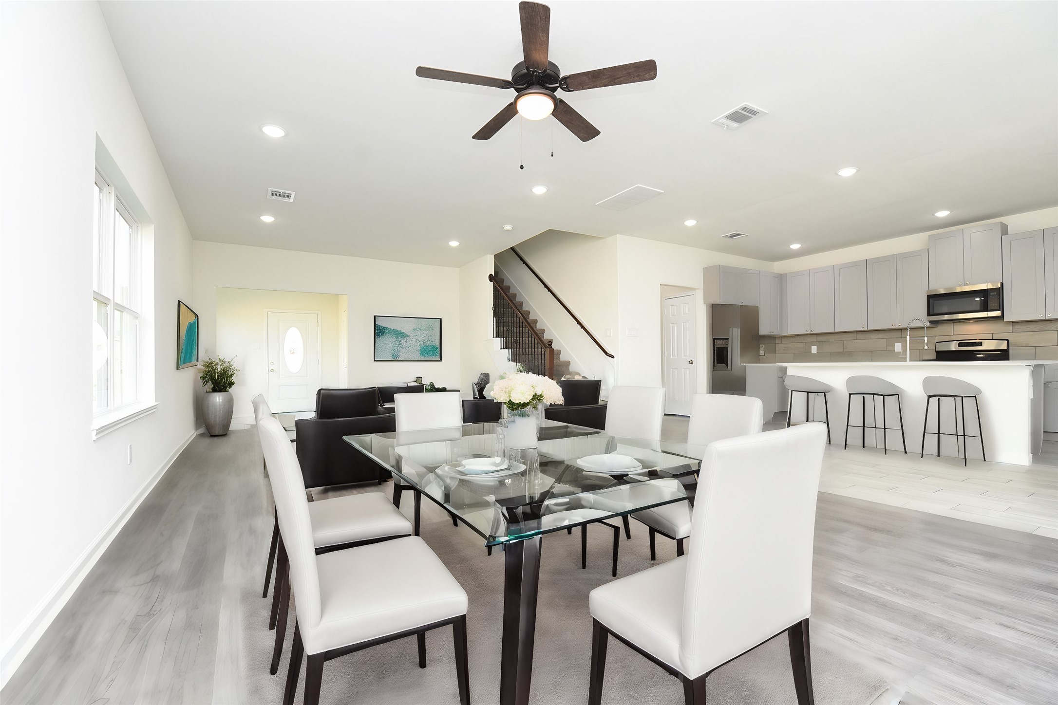 2811 Topiary Lane Houston, TX 77014 - Photo 5 of 32 Gallery Image 5