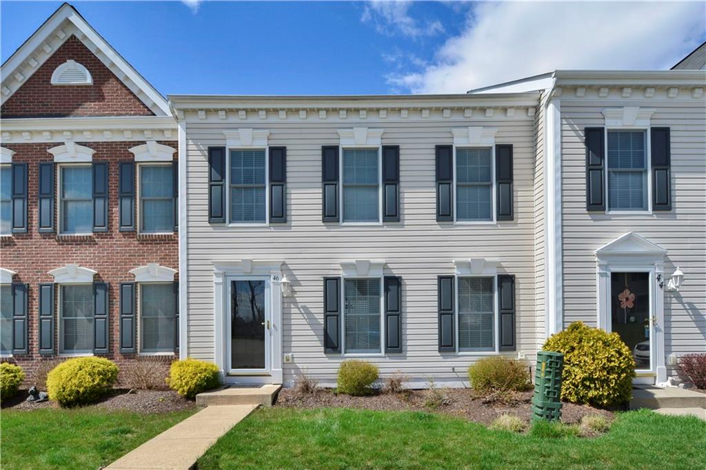 46 Castle View Drive McKees Rocks, PA 15136 - Photo 1 of 20 Front