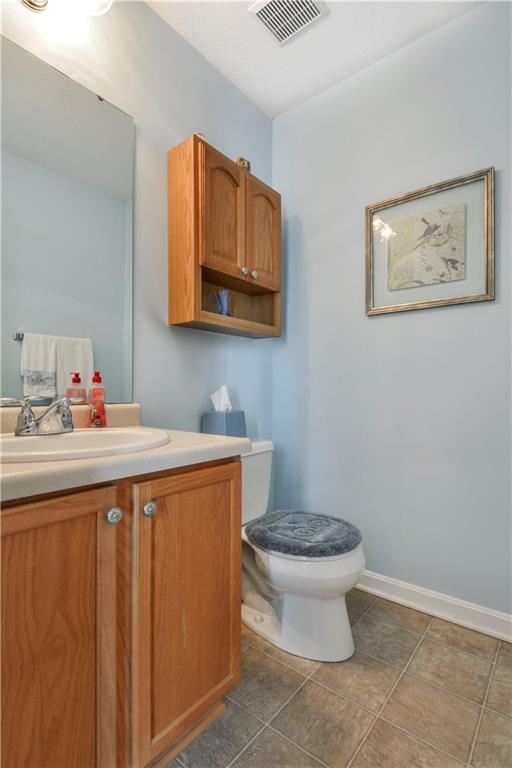 46 Castle View Drive McKees Rocks, PA 15136 - Photo 8 of 20 Powder Room