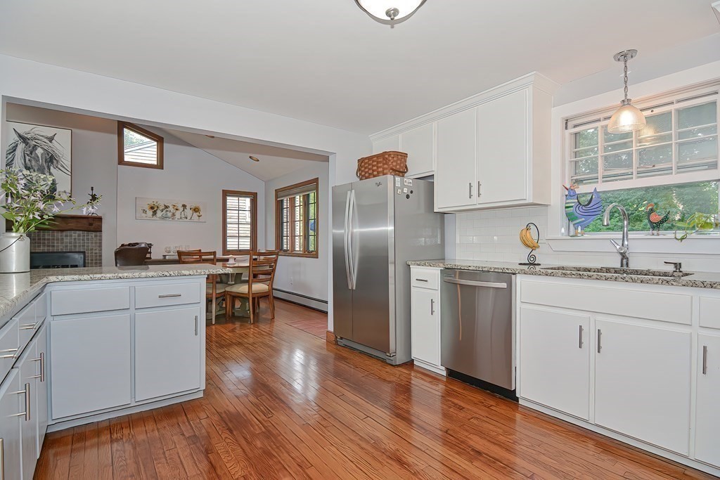1335 Old Worcester Road Framingham, MA 01701 - Photo 4 of 42 Gallery Image 4