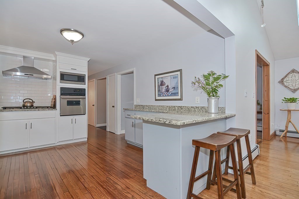1335 Old Worcester Road Framingham, MA 01701 - Photo 5 of 42 Gallery Image 5
