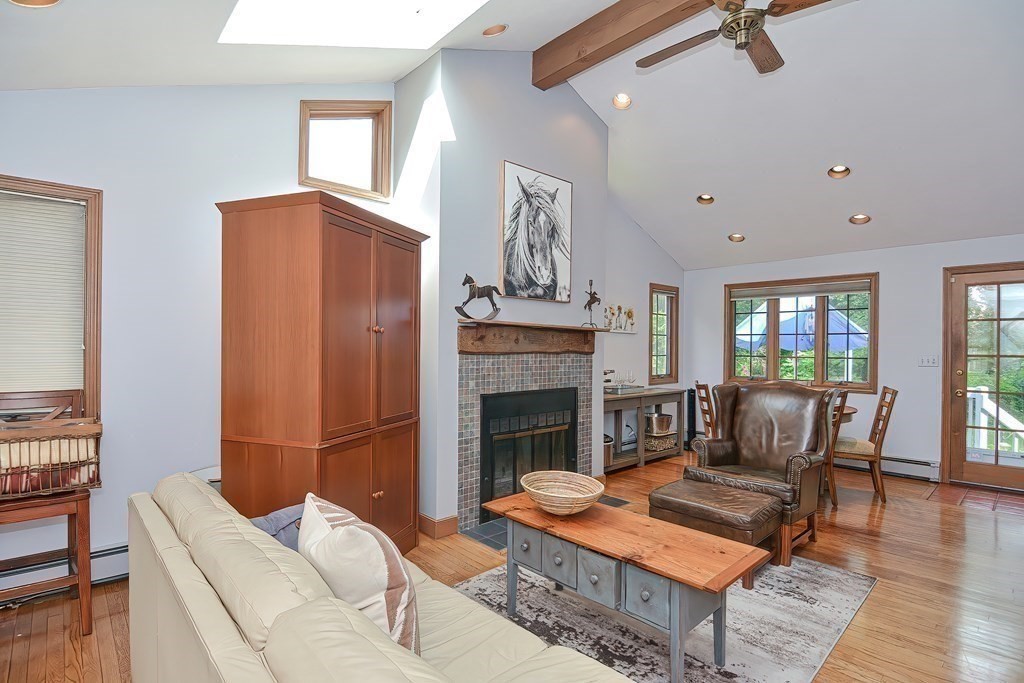 1335 Old Worcester Road Framingham, MA 01701 - Photo 8 of 42 Gallery Image 8