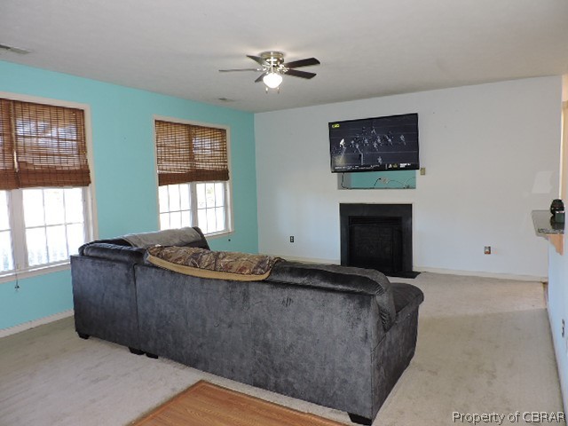 5242 Pampa Road Gloucester, VA 23061 - Photo 4 of 26 Gallery Image 4