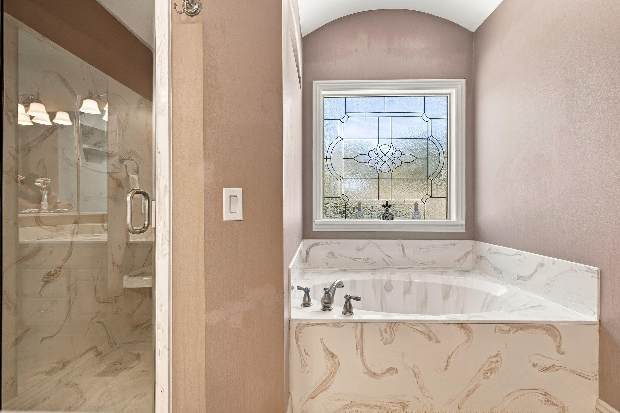 1218 Oak Hill Road Ozark, MO 65721 - Photo 38 of 78 Primary Tub & Shower