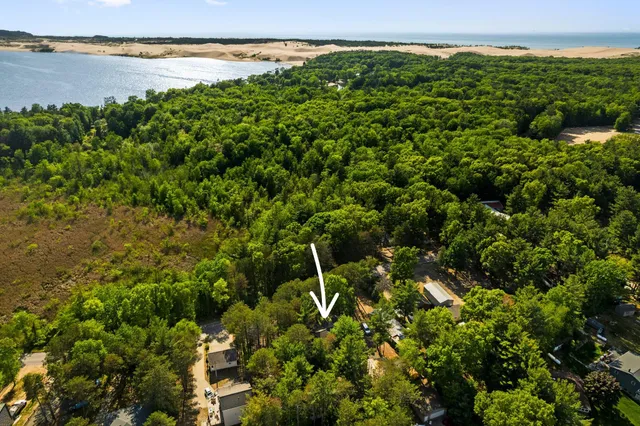 $425,000 | 1724 North Ridge Road, Mears, MI 49436