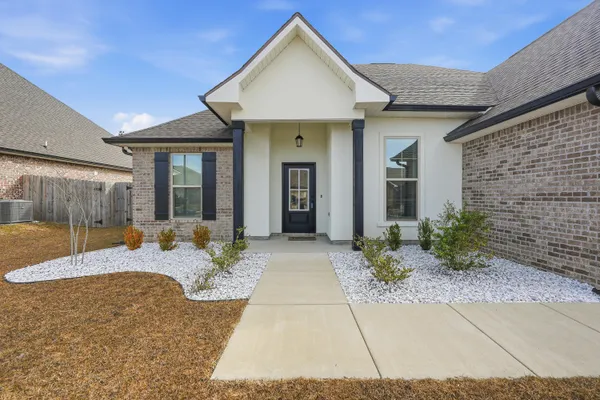 $394,900 | 4631 Jayhawk Drive, Crestview, FL 32539