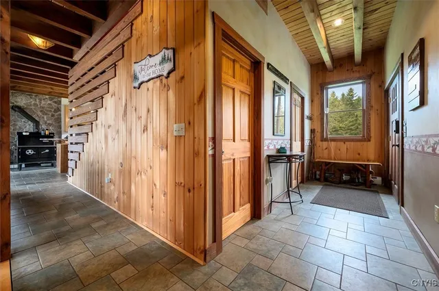 $929,990 | 463 Hughes Road, Remsen, NY 13438