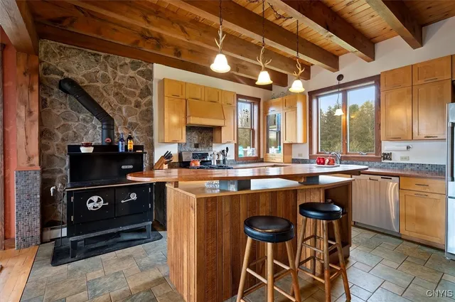 $929,990 | 463 Hughes Road, Remsen, NY 13438