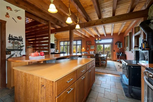 $929,990 | 463 Hughes Road, Remsen, NY 13438