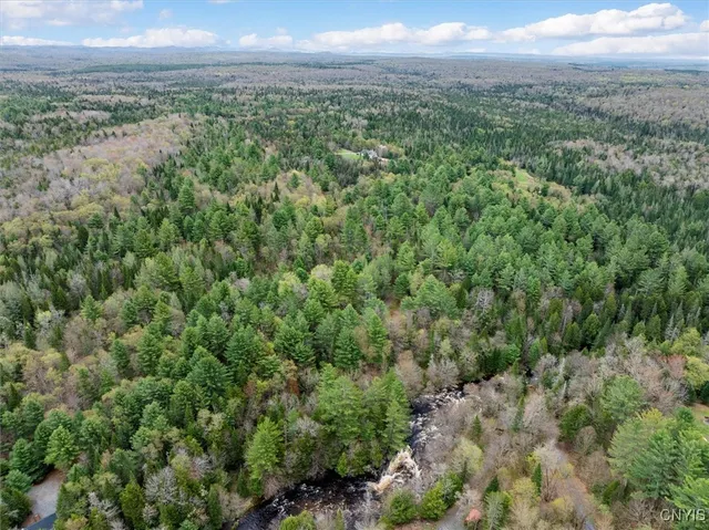 $929,990 | 463 Hughes Road, Remsen, NY 13438