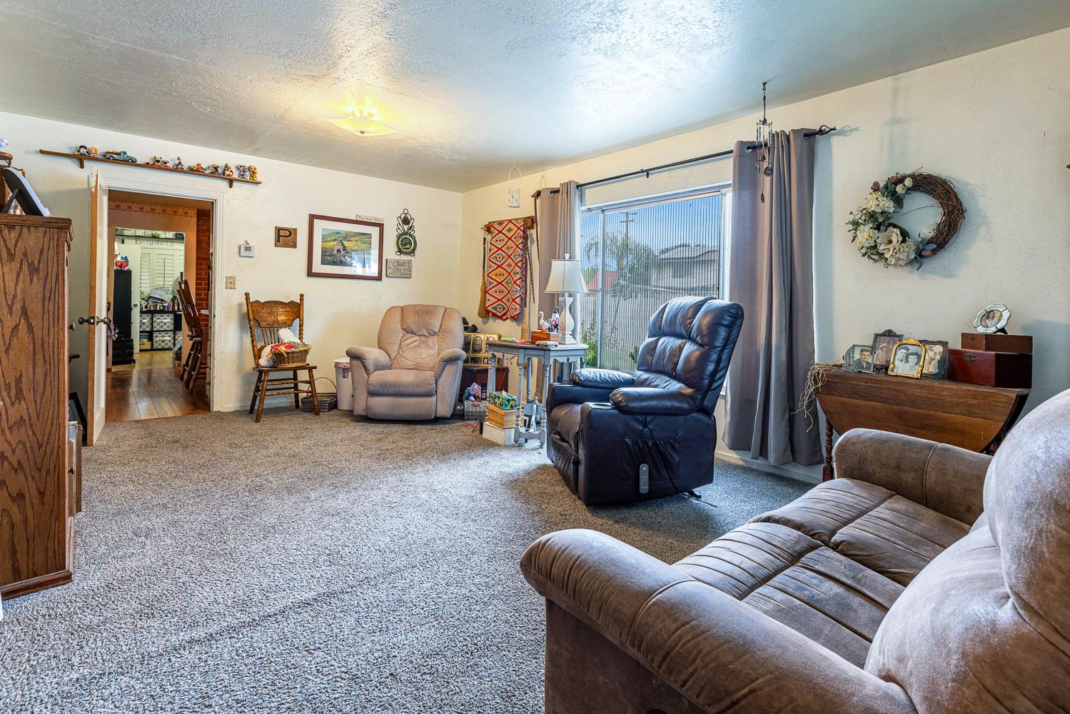 748 N. East Avenue Reedley, CA 93654 - Photo 5 of 51