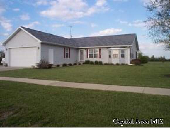 1796 Lincoln Road Jacksonville, IL 62650 - Photo 1 of 4