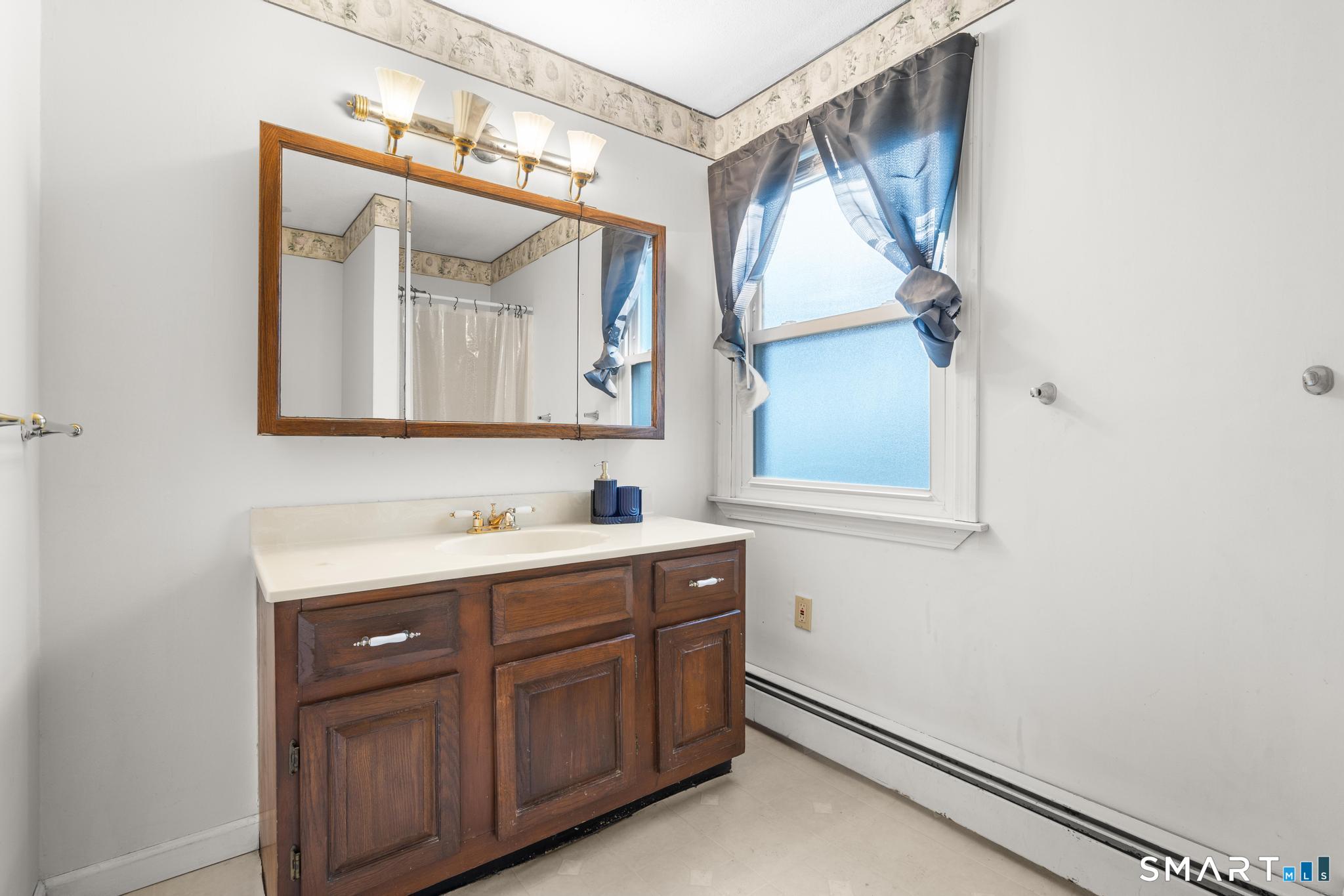 537 George Washington Road Enfield, CT 06082 - Photo 24 of 37