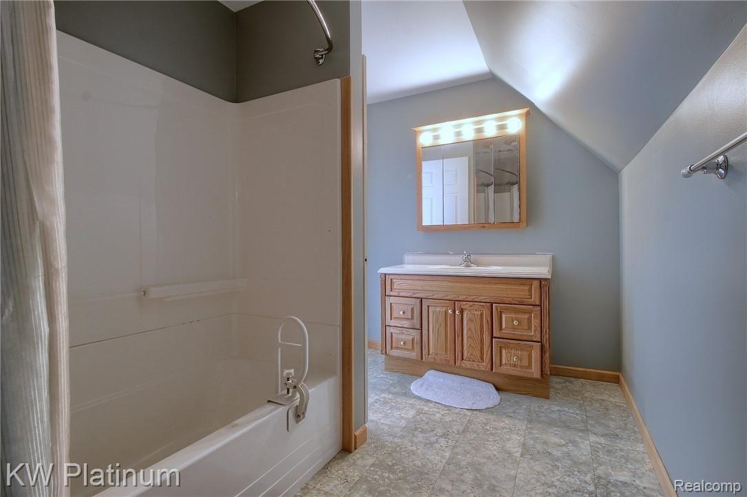 10693 Lambs Road Memphis, MI 48041 - Photo 21 of 43 Bathroom.jpg