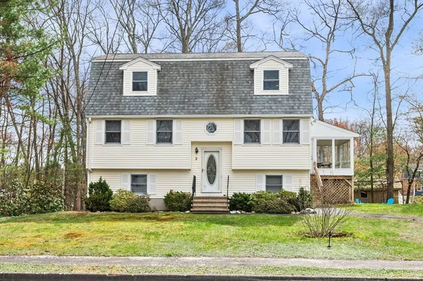 $799,900 | 2 Rhode Island Road, Wilmington, MA 01887