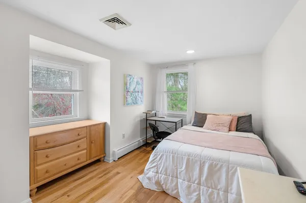 $799,900 | 2 Rhode Island Road, Wilmington, MA 01887