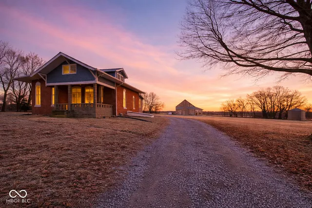 $449,000 | 5413 South County Road 0, Clayton, IN 46118