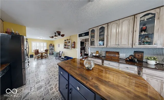 $443,000 | 5413 South County Road 0, Clayton, IN 46118