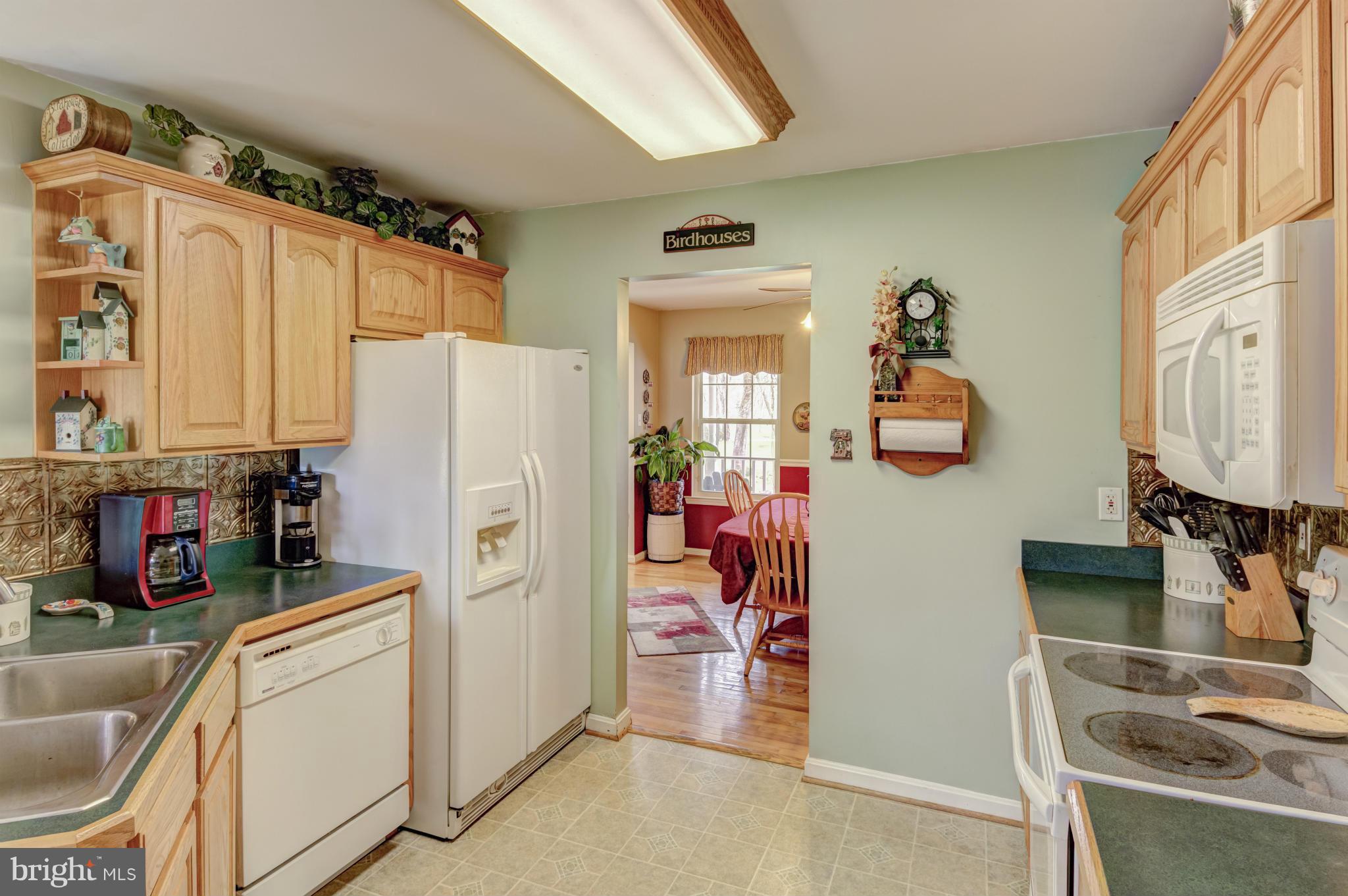 10070 Howes Road Dunkirk, MD 20754 - Photo 3 of 30 Kitchen