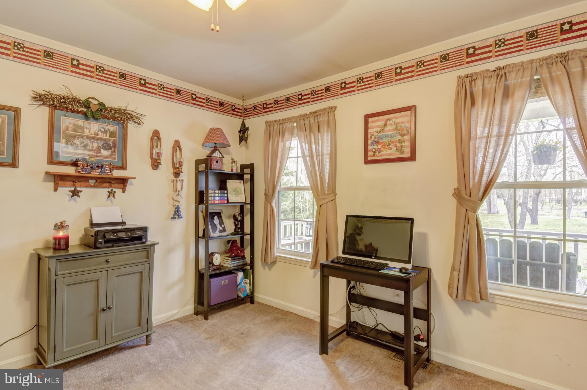 10070 Howes Road Dunkirk, MD 20754 - Photo 6 of 30 Living Room
