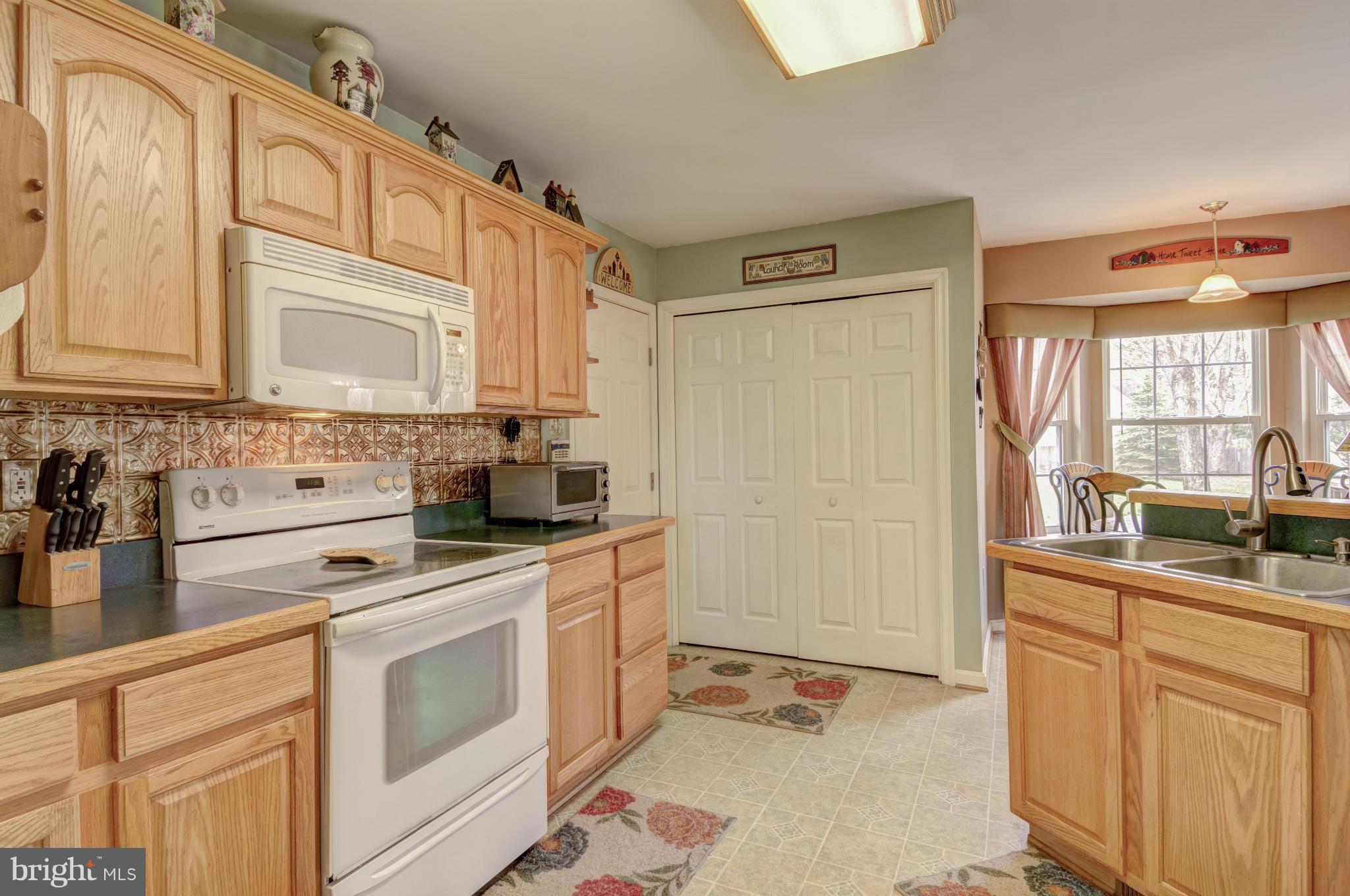 10070 Howes Road Dunkirk, MD 20754 - Photo 10 of 30 Kitchen